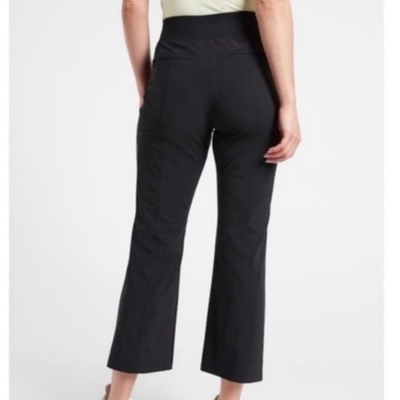 Athleta Workwear Travel Cosmic Kick Flare Pants in Classic Black Size 10 - Picture 3 of 13